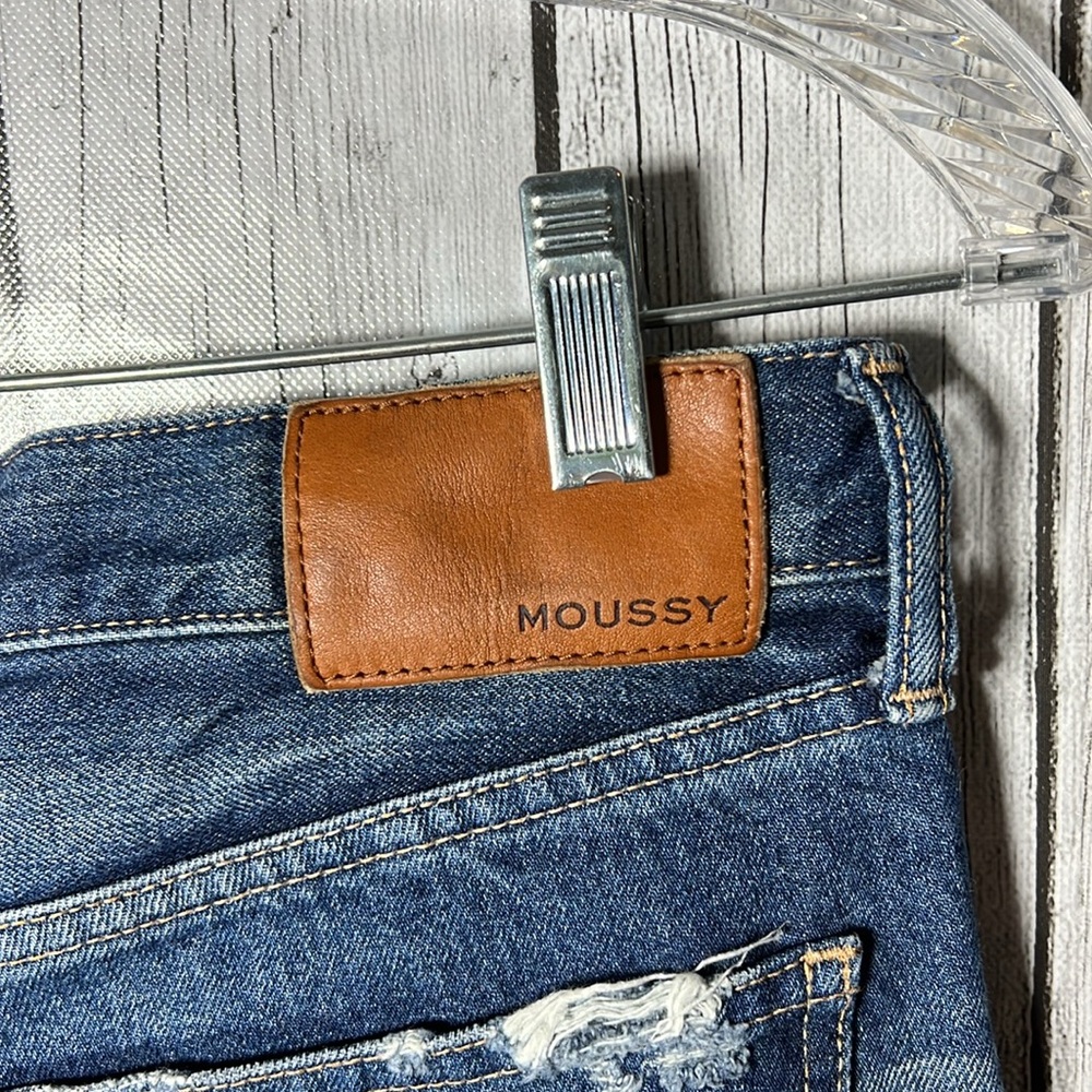 Moussy Distressed/Destroyed Button Fly Jeans Size… - image 7